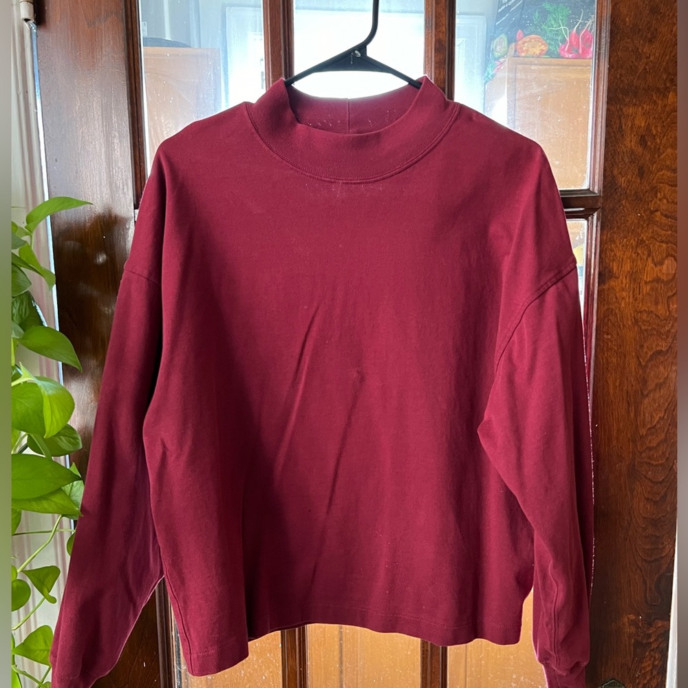 Uniqlo long sleeve shirt
